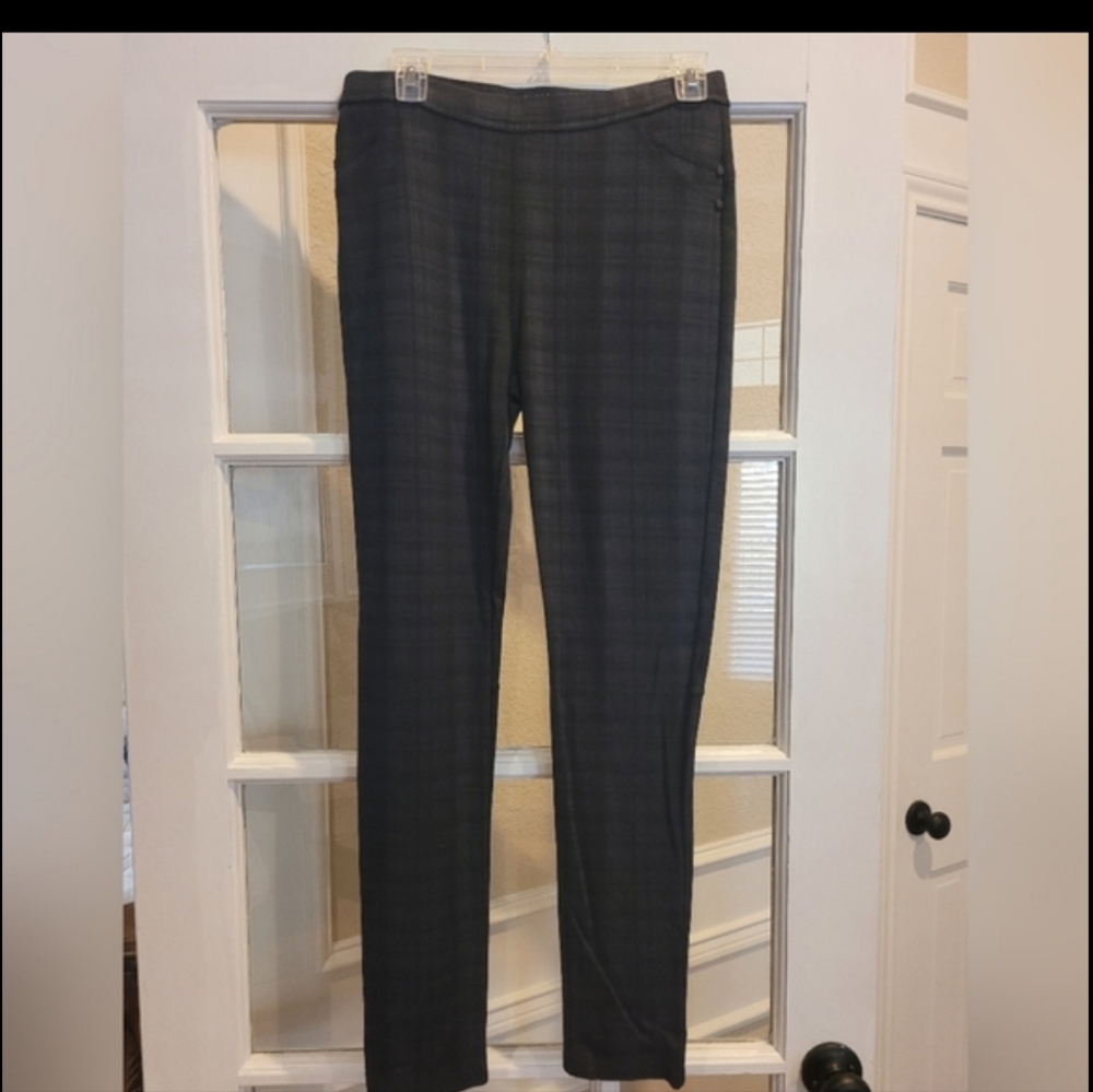 Sanctuary black and dark army green plaid leggings
